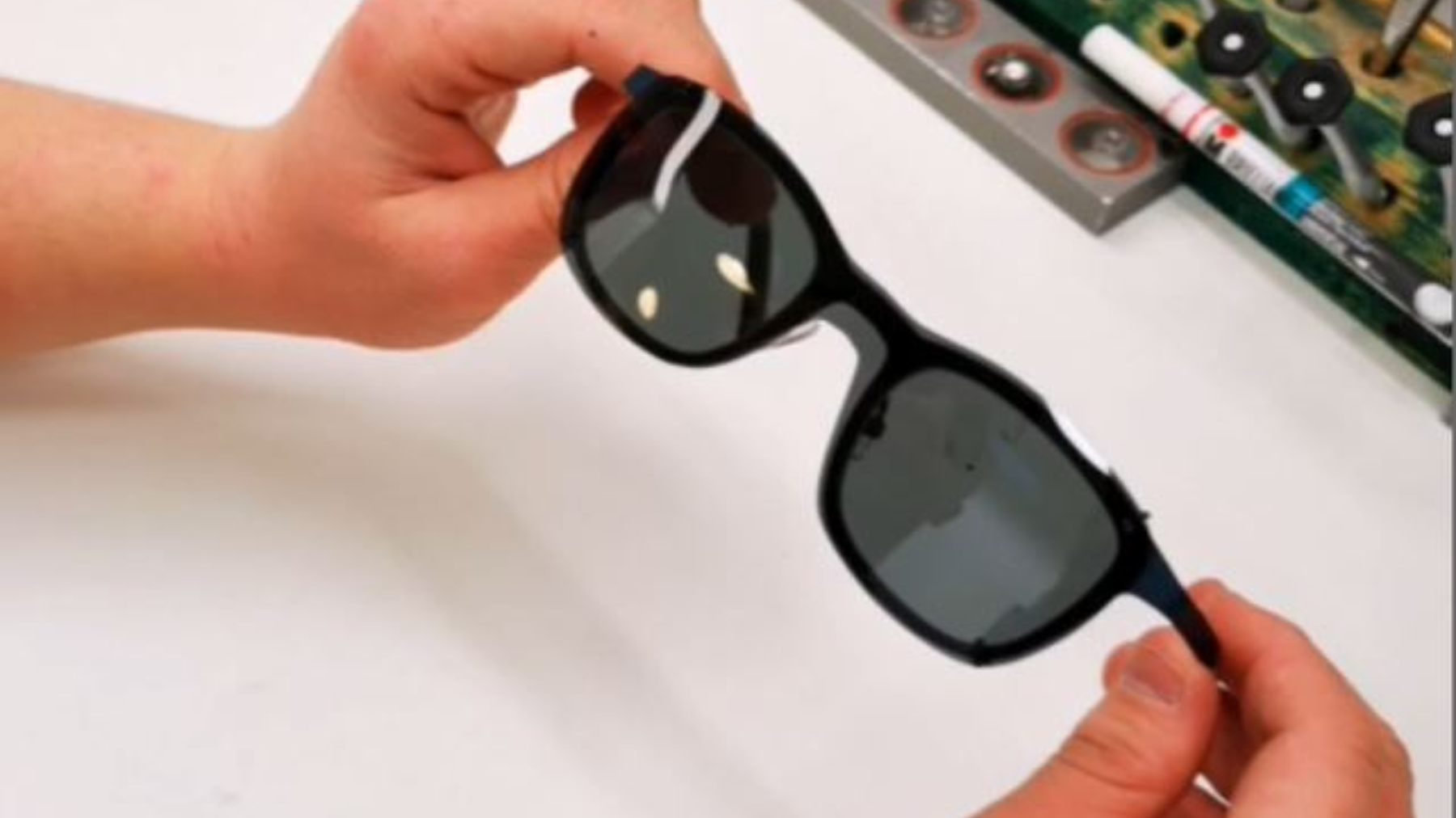 Wie Ihre Brille auch eine Sonnenbrille sein kann