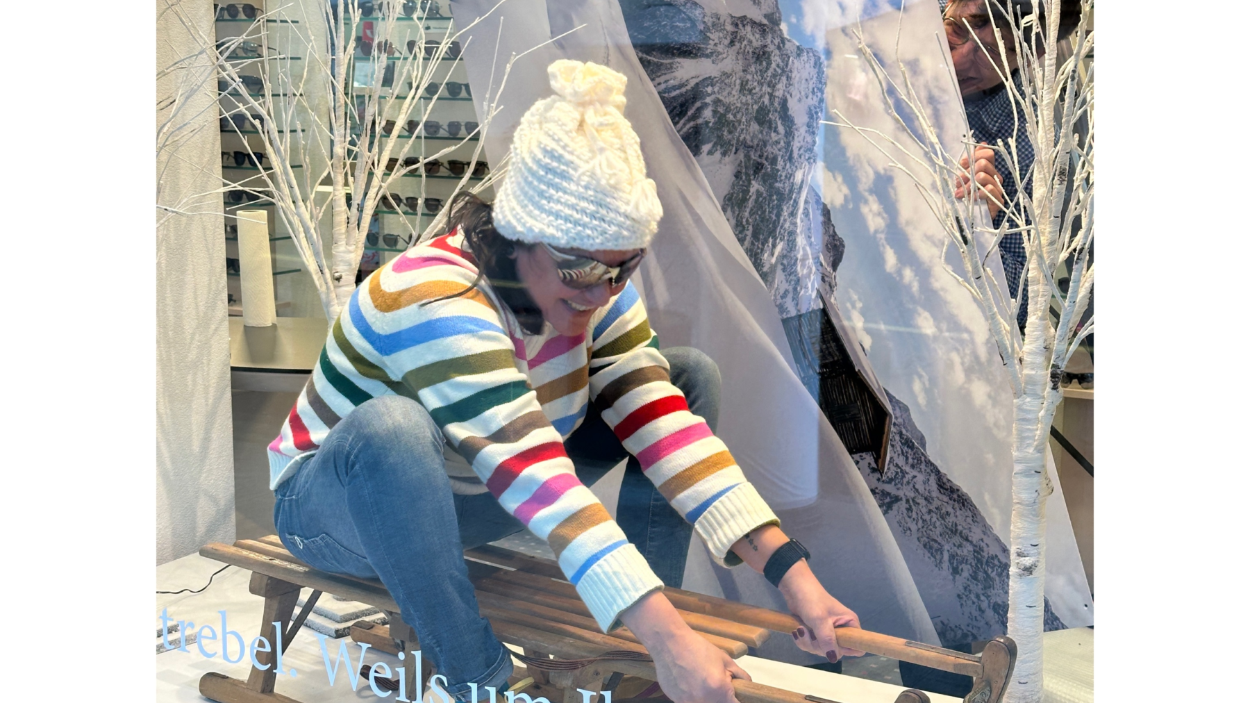 Winterschaufenster bei Strebel Optik